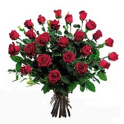 Mazzo di rose rosse a gambo lungo
